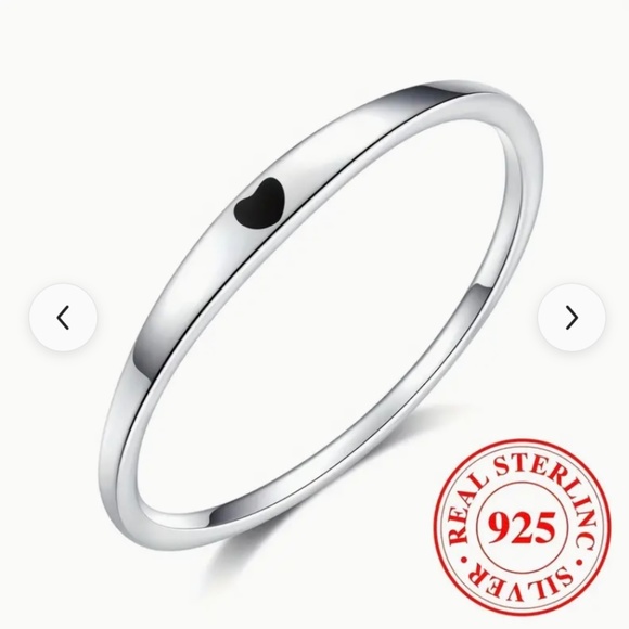 Jewelry - NWT Y2K 925 Silver Heart Ring